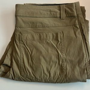 Eddie Bauer First Ascent - 38x34